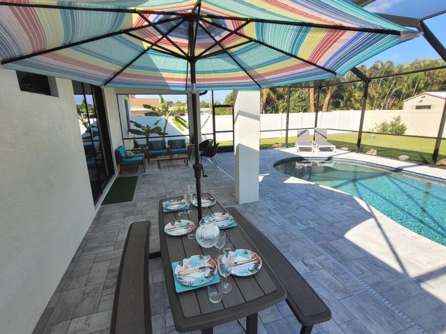 Blue Door Retreat - Luxury Pool Home - Sleeps 8 珊瑚角 外观 照片